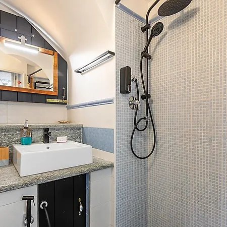 Domus Piazza Brigida - Happy Appartement