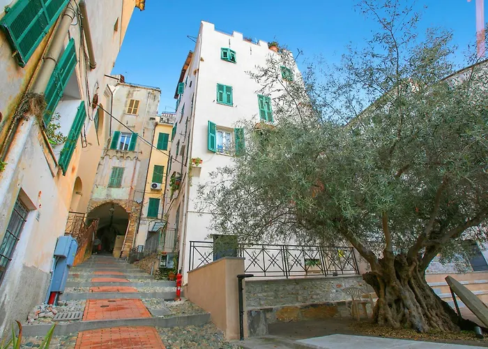 Apartment Domus Piazza Brigida - Happy