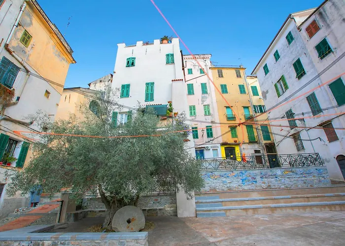 Apartment Domus Piazza Brigida - Happy Sanremo